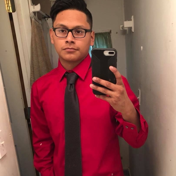 Meet your Posher, Julio - Picture 1 of 1